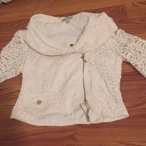 White lace children’s jacket